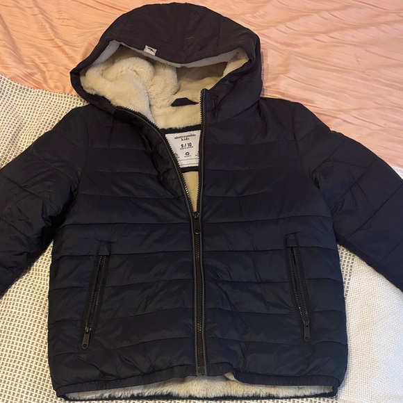 Abercrombie Kids Navy Puffer Jacket - Picture 1 of 2